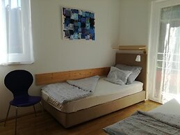 Apartments Henc