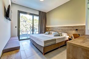 White Olive Elite Laganas - All Inclusive