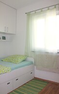 Apartments Miki Pag