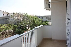 Apartments Miki Pag
