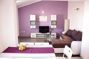 Apartments Miki Pag