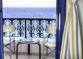 Blue Sea Hotel