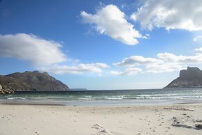 dk villas 1 Harbour View Hout Bay