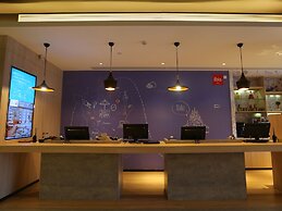 Ibis Haikou Injoy Plaza Hotel
