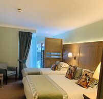 Avalon House Hotel