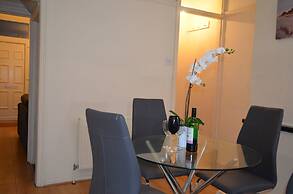 People Boxes Apartments - 38 Ridgway