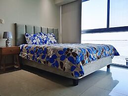 Luxury Suites Riverfront GYE