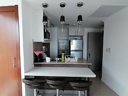 Luxury Suites Riverfront GYE