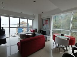 Luxury Suites Riverfront GYE