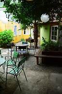 Escarabajo Hostel - Adults only