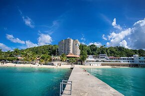 Caribic House Hotel