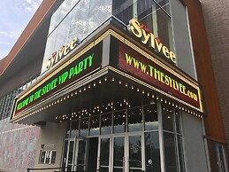 Hotel Indigo Madison Downtown by IHG