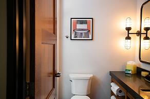 Hotel Indigo Madison Downtown by IHG