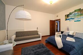 Vitti's Home Verona