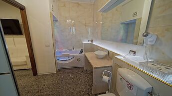 Vitti's Home Verona