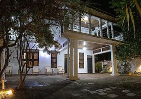 Aura City Hostel