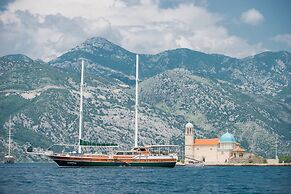 Dm Yachting - 7 Night Cruise Sun-Sun