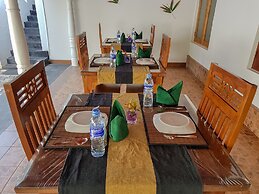 White Villa Beach Resort