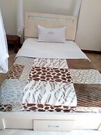 Golden Peace Hotel