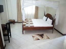 Golden Peace Hotel