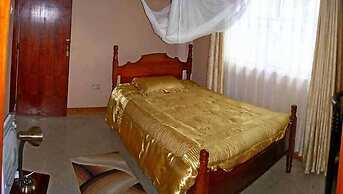 Golden Peace Hotel
