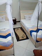 Golden Peace Hotel