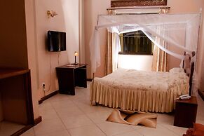 Golden Peace Hotel