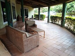 Golden Peace Hotel