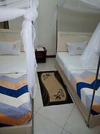 Golden Peace Hotel