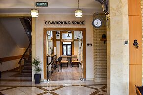 Sacvoyage Hotel