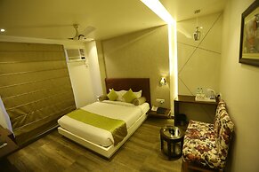The Gurveer Royal
