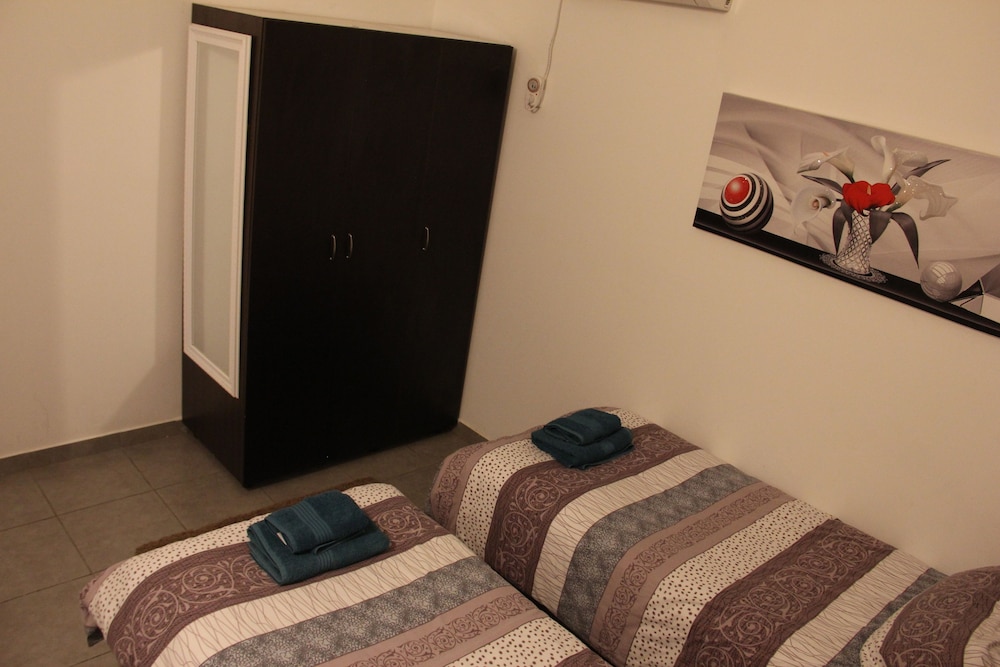The Rashbi studio apartments
