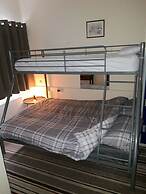 Hull Trinity Backpackers
