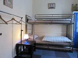 Hull Trinity Backpackers