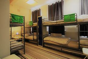 Hull Trinity Backpackers