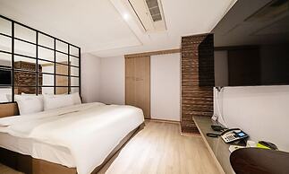 Bundang Regency Hotel