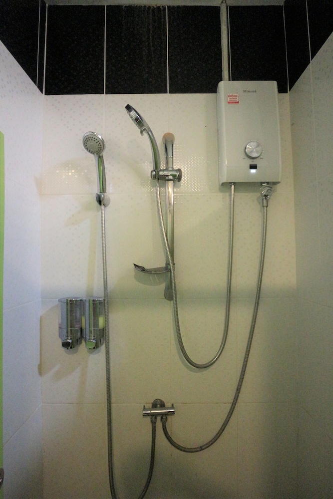 Mahannop Hostel