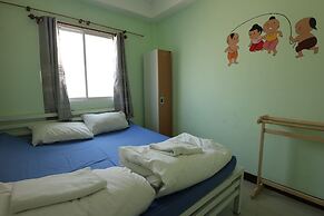 Mahannop Hostel