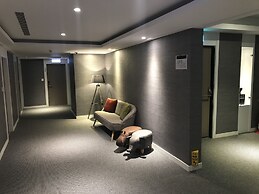Golden Garden Hotel