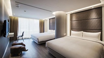 Golden Garden Hotel