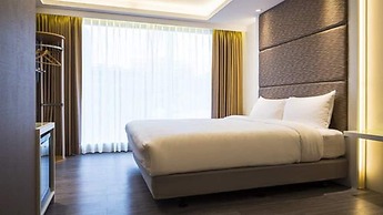 Golden Garden Hotel