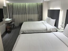 Golden Garden Hotel