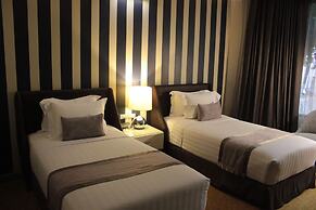 Holiday Palace