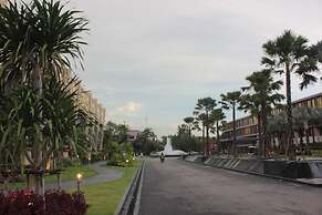 Holiday Palace