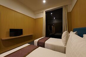 Holiday Palace