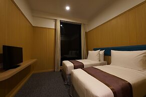 Holiday Palace