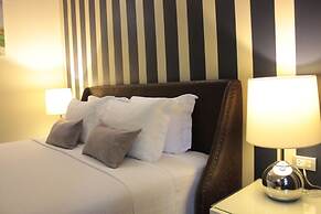 Holiday Palace