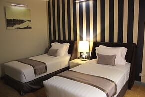 Holiday Palace