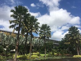 Holiday Palace