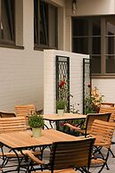 Mimosa Hotel
